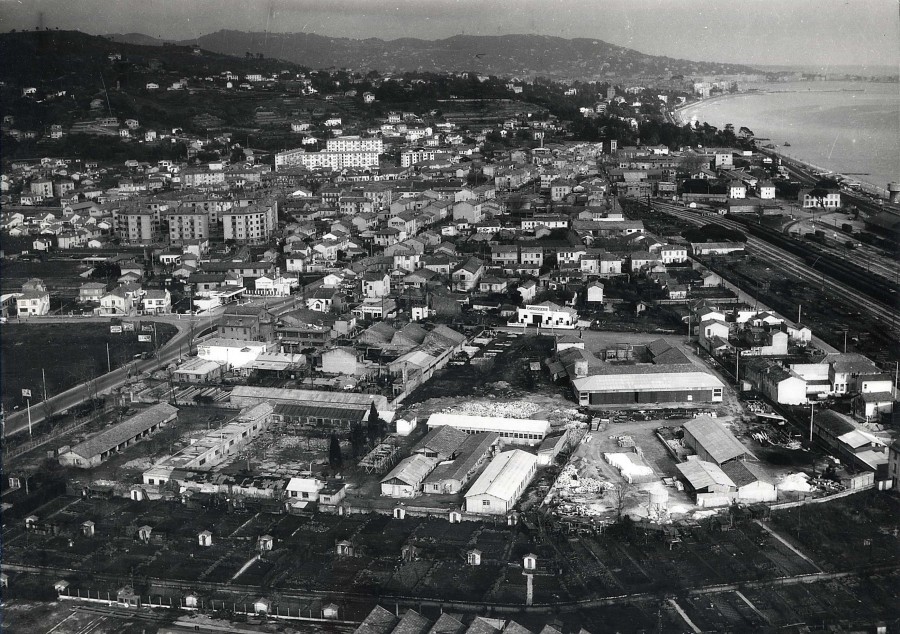Photographie reprsentant La Bocca, vue arienne. 1960 (3Fi353)