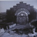 L'entre des ateliers des Acieries du Nord  la fin de la guerre. 1944 (Archives Dpartementales des Alpes-Maritimes - 146W0001)