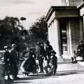 Lord Brougham et ses amis en terrasse, env. 1860 (32Fi1005_30S15)