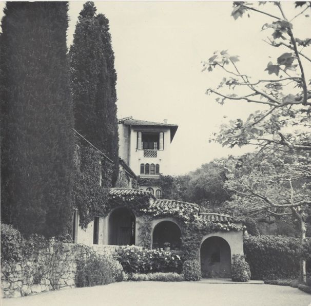Façade de la villa Lou Viei où était Mrs W. Simpson (2S0620_10Fi634)