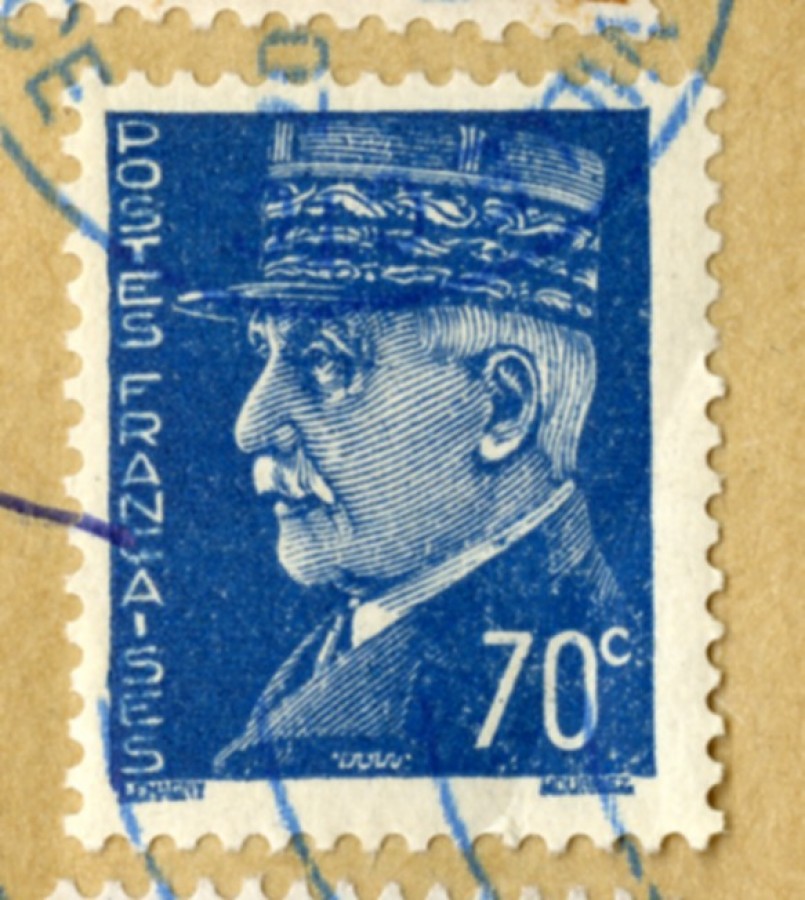 Timbre à l'effigie du Maréchal Pétain, la propagande du gouvernement de Vichy, 1940 (4H43)