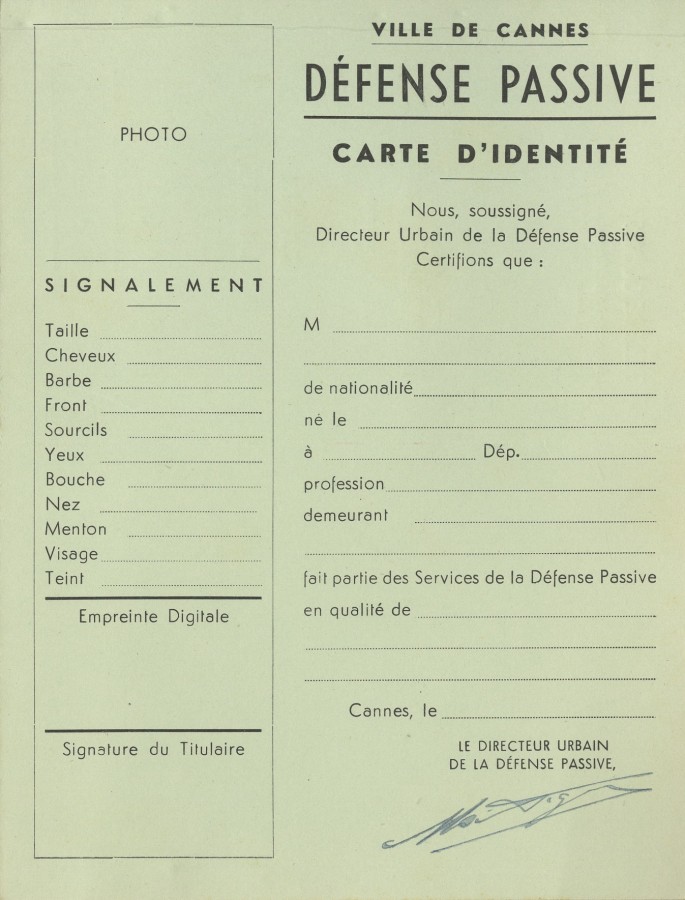 Carte d'identit de la Dfense Passive, 1939-1945 (4H13)