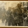 Photographie des troupes américaines après la Libération de Cannes, août 1944 (38Num20)