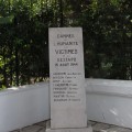 Photographie d'une stèle commémorative en l'honneur des victimes de la Gestapo à la villa Montfleury en 1944, années 2010 ®Mairie de Cannes