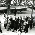 Photographie du cortège d'enterrement de Léon Noël, 1944 (13Fi6)