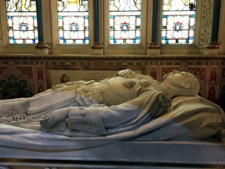 Dtails intrieurs, le gisant, glise St George's (img_7409, vue rcente)