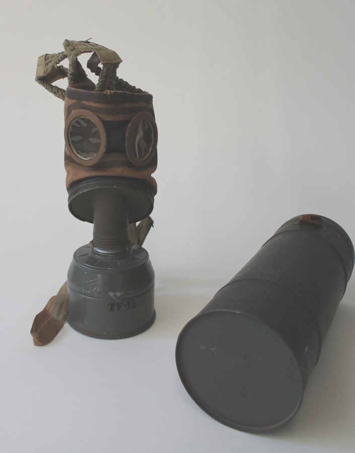 Masque  gaz de la Dfense Passive, 1939-1945  Collection MRA