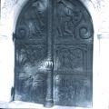 Les trompettes du jugement dernier sur la porte du tombeau monumental (25Fi1544_03)