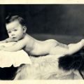 Bébé pris en photographie, 1945, prêt privé