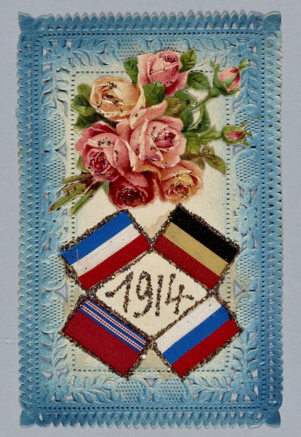 Timbre couleur reprsentant un bouquet de roses et les quatre drapeaux des allis (France, Belgique, Russie, Royaume-Uni)