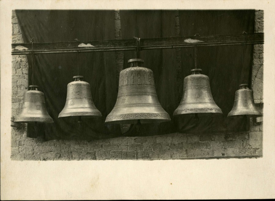 1921, les cinq cloches de l'glise ND d'Esprance (25Fi1730)
