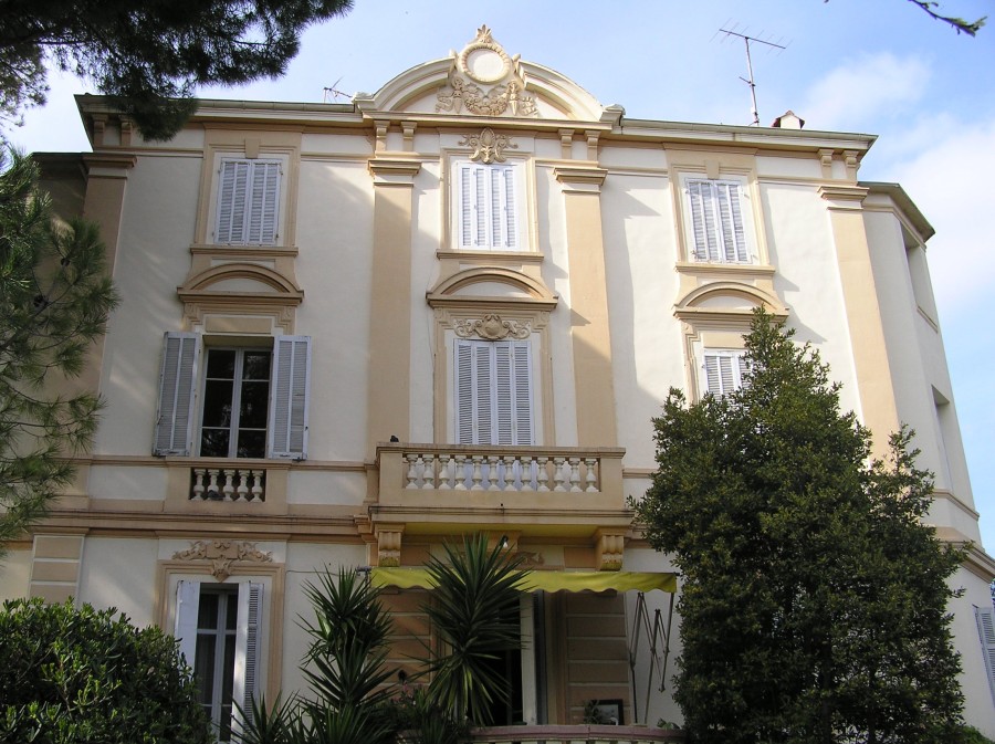 Villa de l'Ermitage, ex-Ternay, fronton, image rcente, BH937