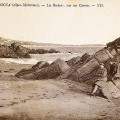 Deux soldats sur la plage de Cannes-La Bocca, vue sur Cannes en arrière-plan, période 1914-1918