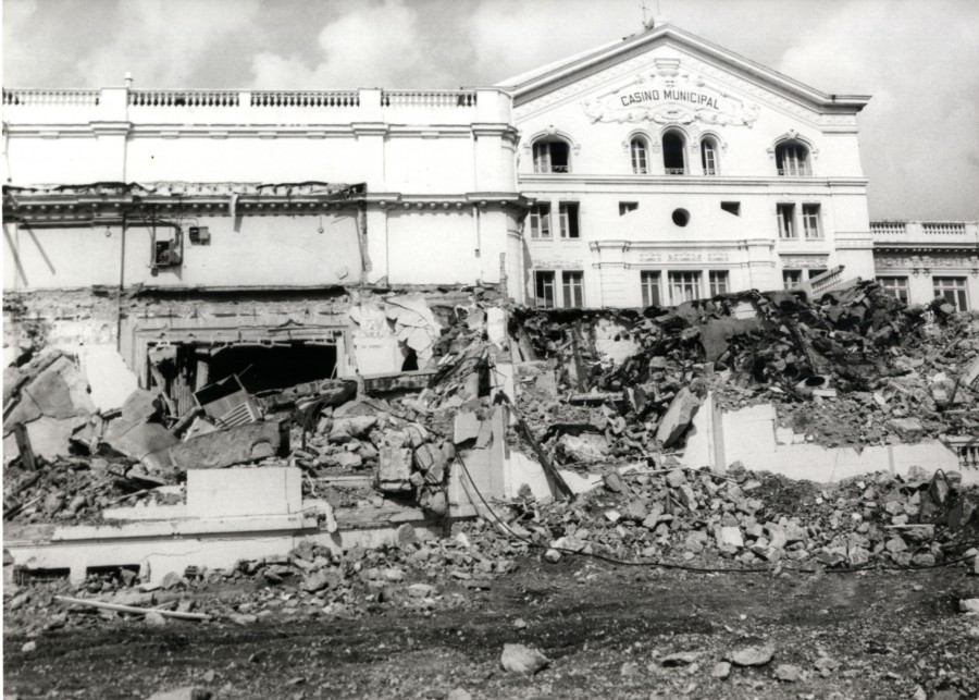 Démolition du Casino Municipal en juillet 1979 (9Fi837).JPG