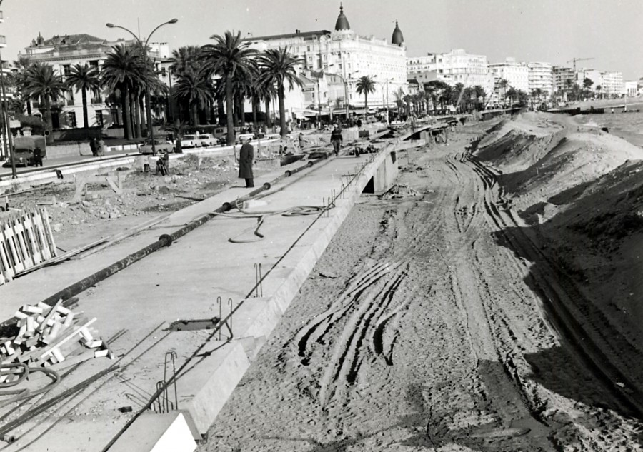 Les plages de la Croisette, aménagement en 1960 (3Fi603).jpg