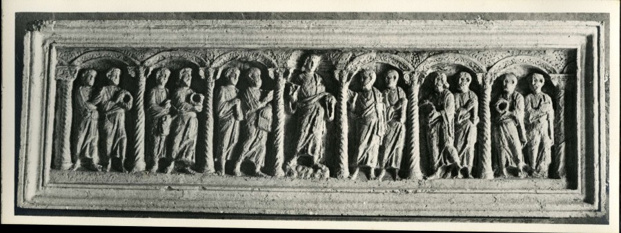 Face de sarcophage, phot. de 1942, 116Num16_22S713_01, fonds Dor de la Souchre, AM d'Antibes