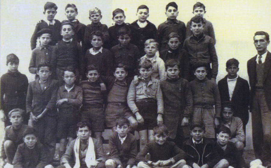Photographie de classe  l'cole de la Verrerie. Priode 1939-1945 (80W10)