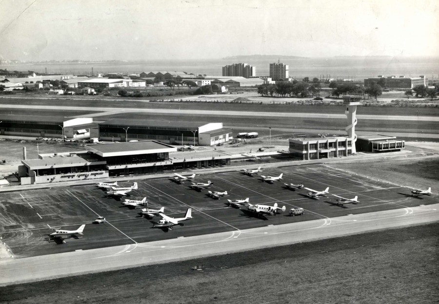 Arodrome et zone industrielle, env. 1970 (AMC 3Fi348)