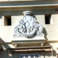 Blason de Lord Brougham sur la façade, AMC 14Fi397