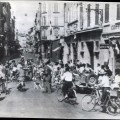 Photographie de troupes américaines dans les rues de Cannes, 28 août 1944 (59S7)
