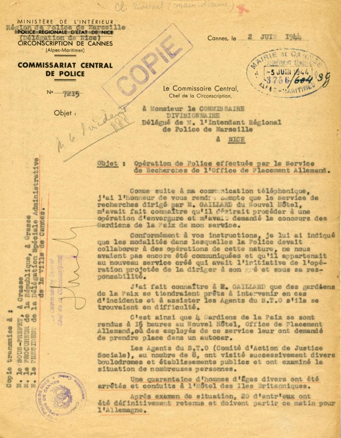 Opration de police effectue par le Service de Secherche de l'Office de Placement allemand, 1944 (4H53)