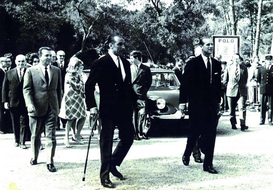 Le Duc d'Edimbourg, devant le polo, 1967, terrain Cannes-Mandelieu  Traverso