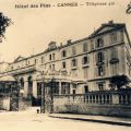 L'hôtel des Pins (32Fi762)