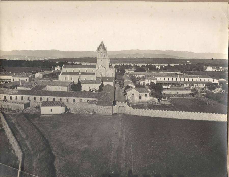 Abbaye vers 1890  Proprit Abbaye de Lrins - Gilletta