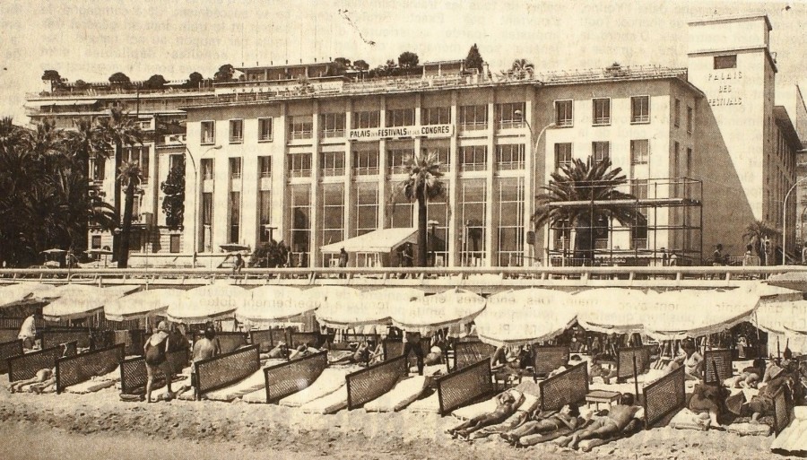 L'ancien Palais, le premier (extrait de presse, 9Fi879)