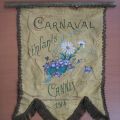 Fanion du Carnaval des enfants, 1914, don des Amis des Archives, AMC 1J25