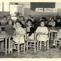 Enfants en classe, Bocca centre, années 50