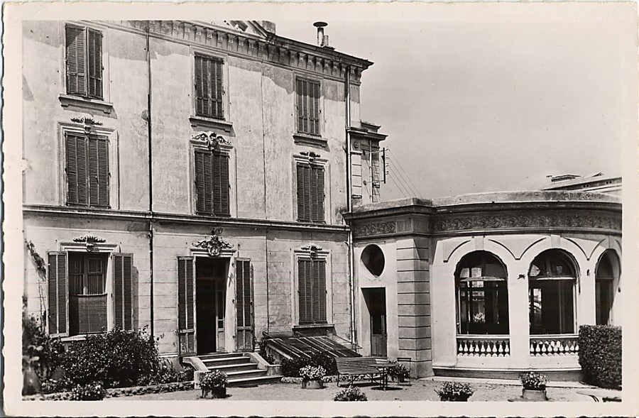 Carte postale villa Campestra, rotonde de la salle  manger, annes 50/60