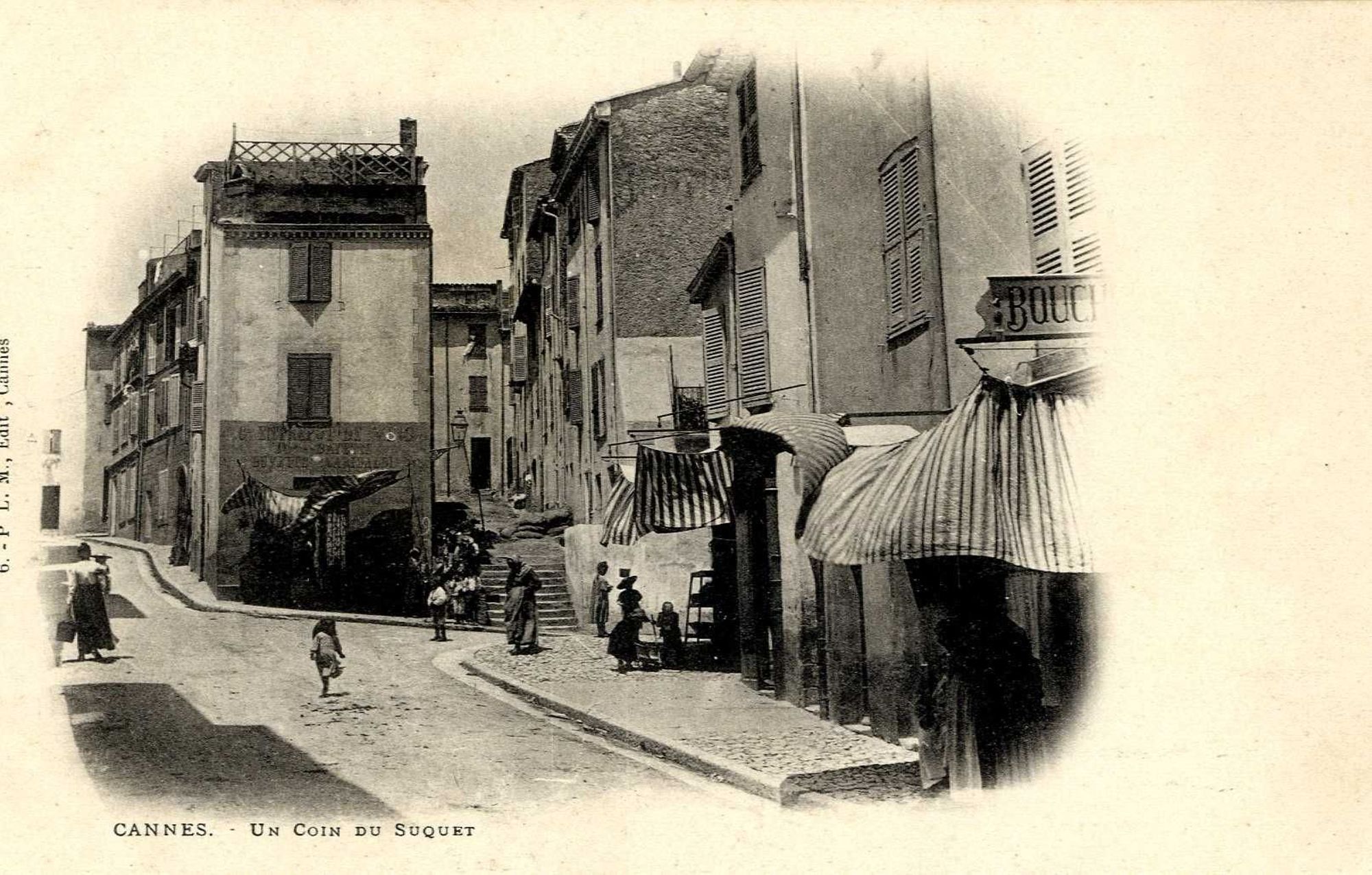 Calades, fontaines & squares