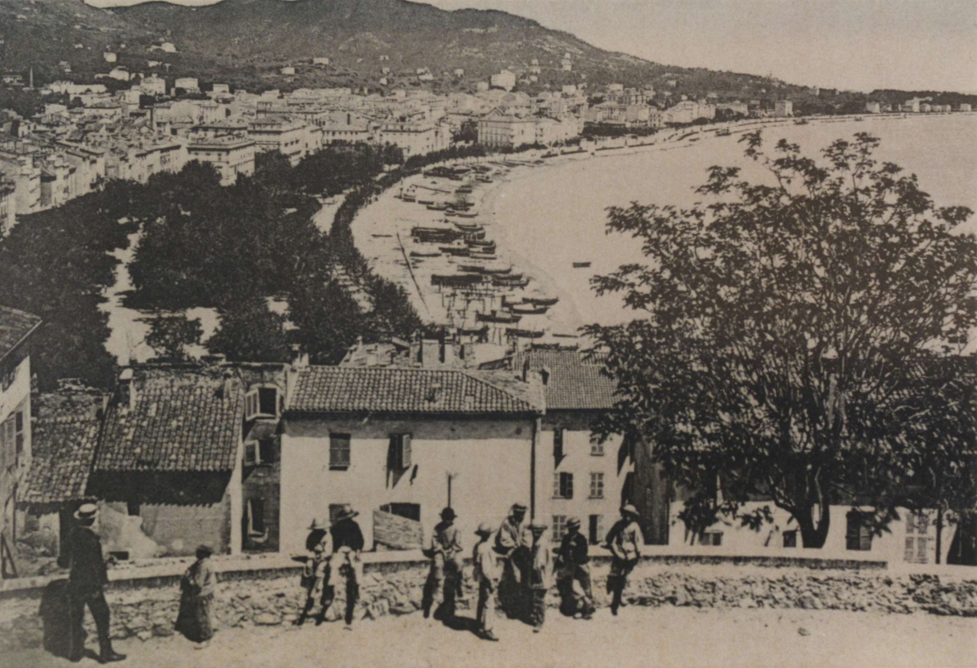 Places du Suquet, faïencerie du Montchevalier